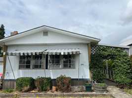 featured image of 210 1/2 Woodson St