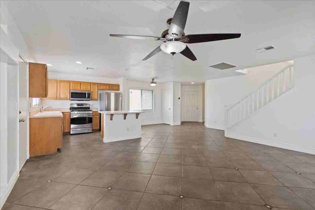 1676 Victor Hugo Ln - Photo 3 of 50