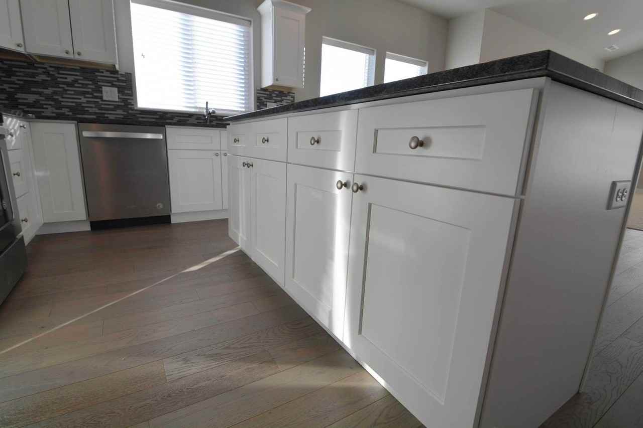 177 Laurel Pkwy - Photo 7 of 36
