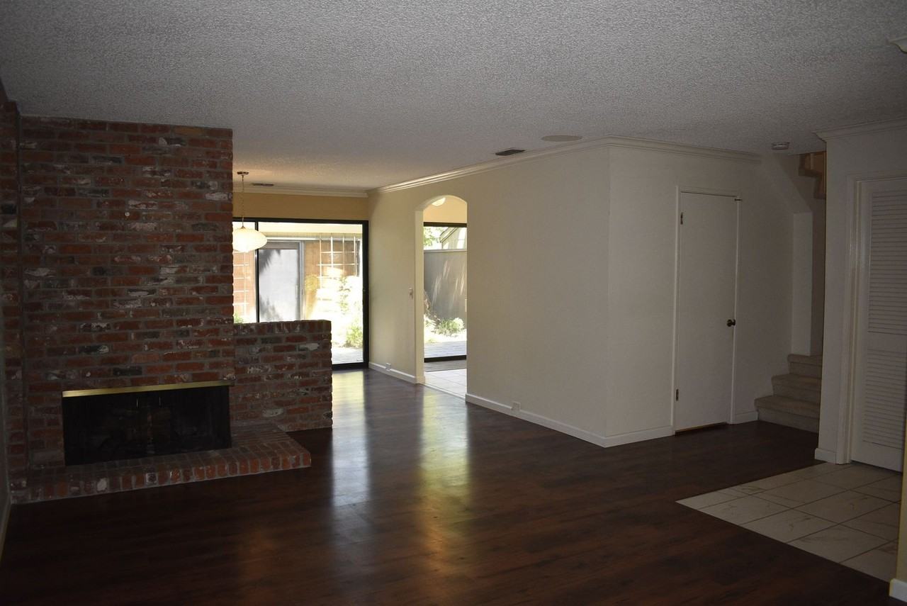 1404 Commons Dr - Photo 2 of 16