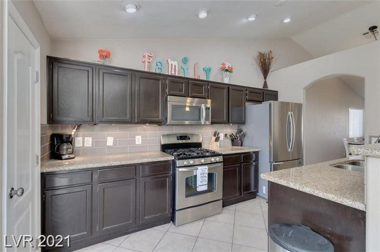 437 Waterwheel Falls Dr - Photo 2 of 25