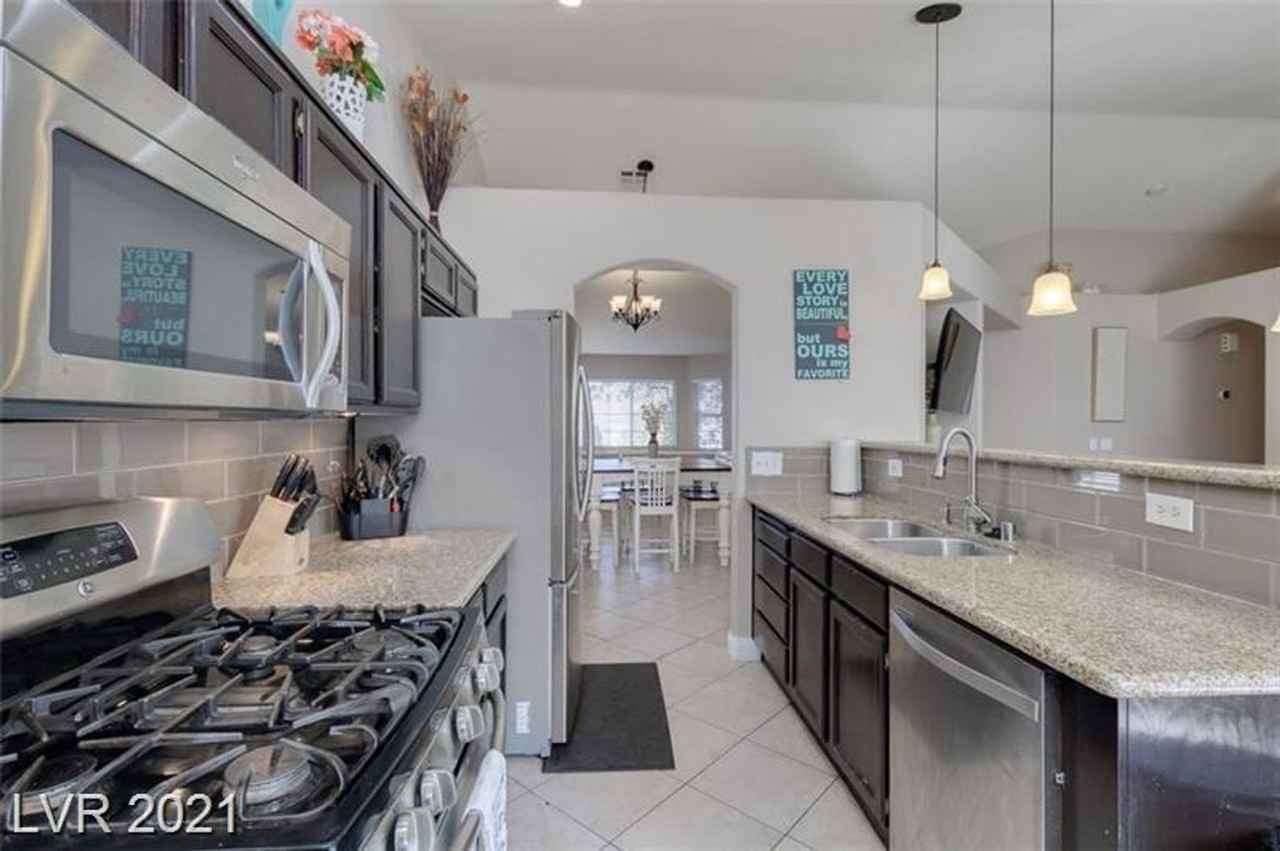 437 Waterwheel Falls Dr - Photo 3 of 25