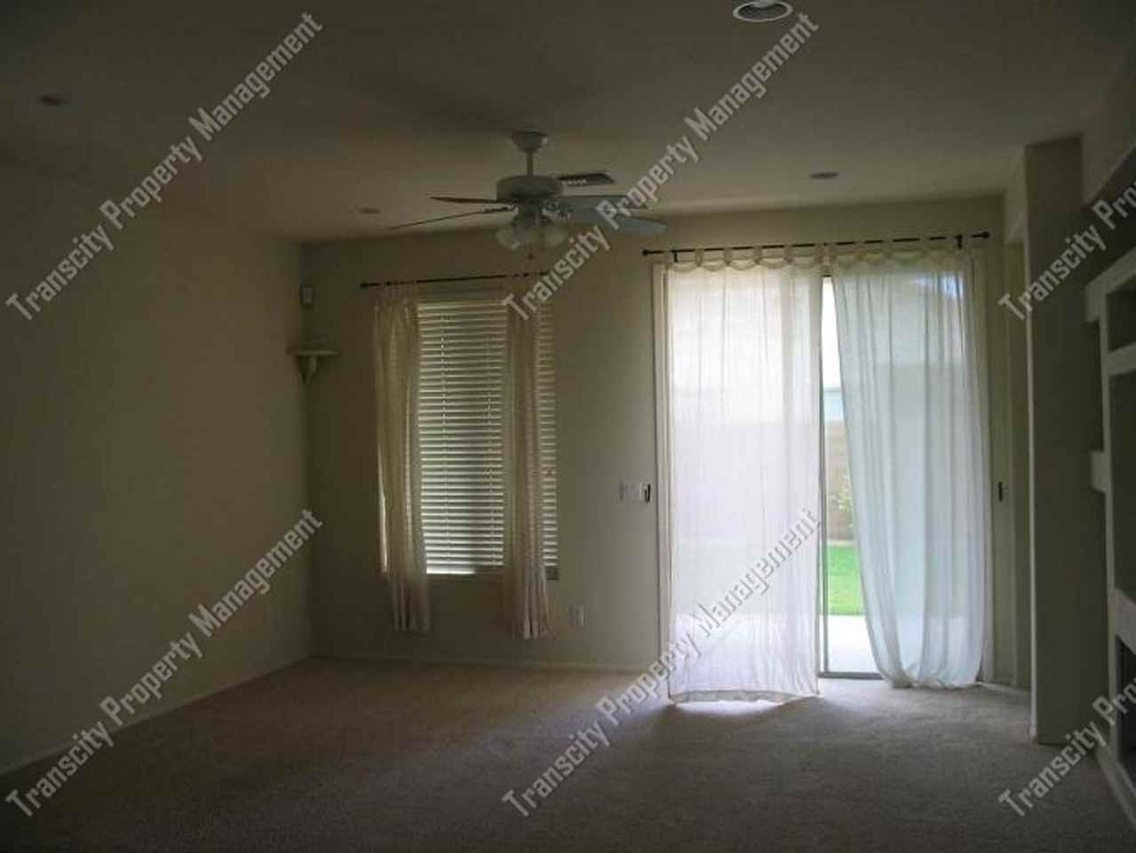 3723 E Linda Ct - Photo 3 of 8