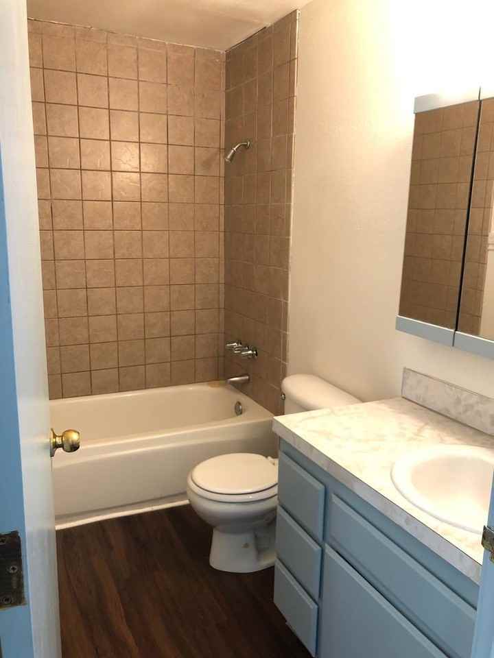 1906 Dawn Ct - Photo 2 of 8