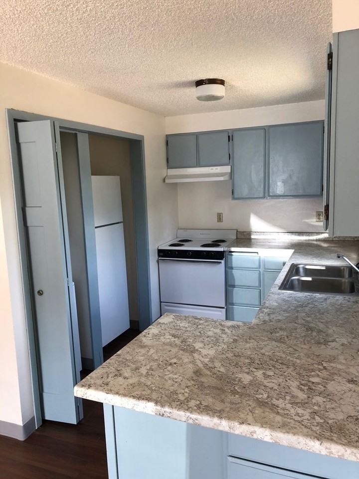 1906 Dawn Ct - Photo 7 of 8