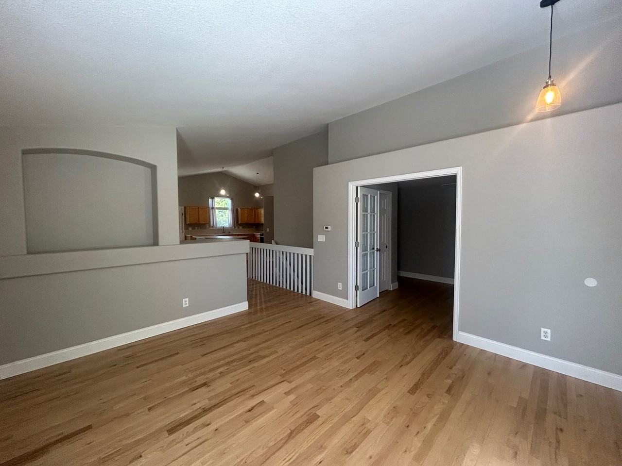 11248 W Progress Ave - Photo 4 of 36