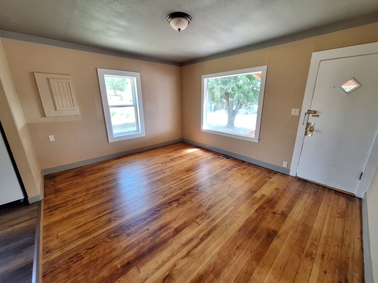 3597 Westgate - Photo 4 of 9