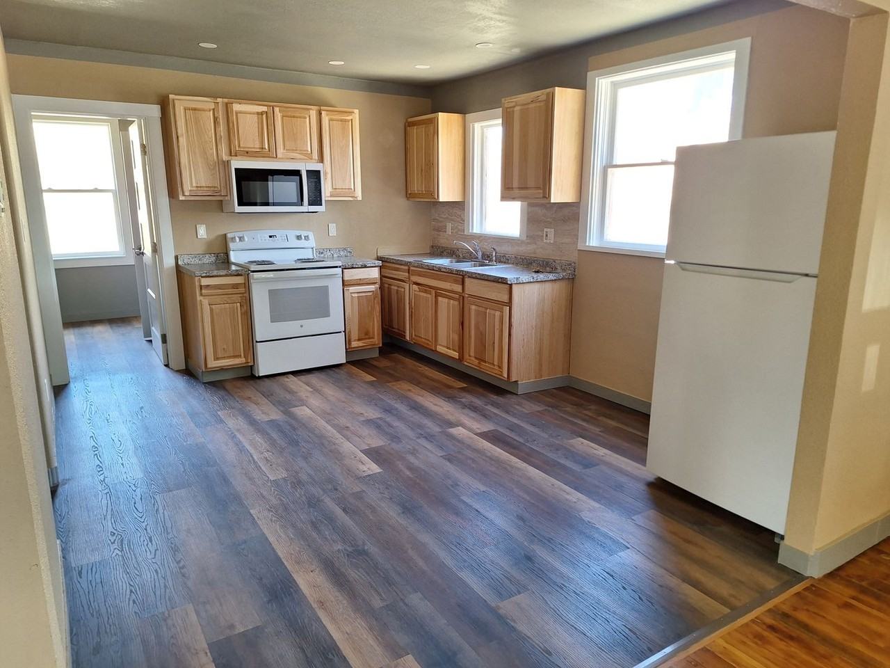 3597 Westgate - Photo 5 of 9