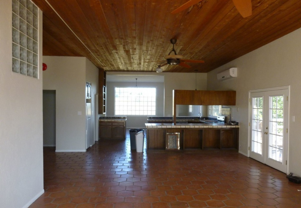 16612 Highland Valley Rd - Photo 2 of 25