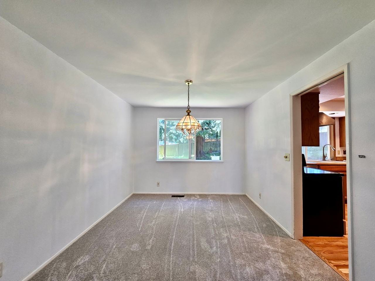 14912 Se 46th Pl - Photo 5 of 16