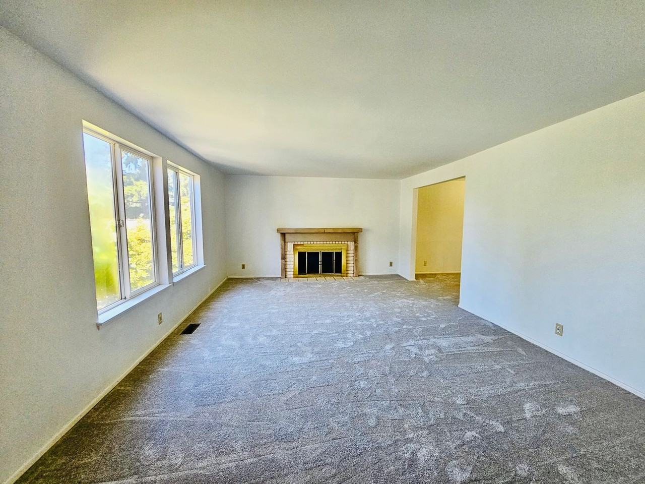 14912 Se 46th Pl - Photo 4 of 16