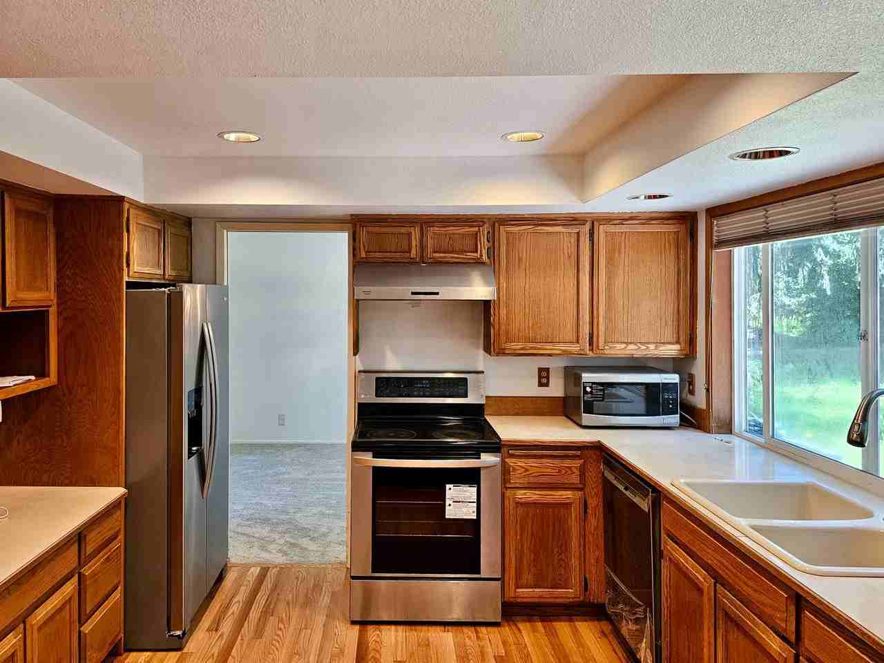 14912 Se 46th Pl - Photo 2 of 16