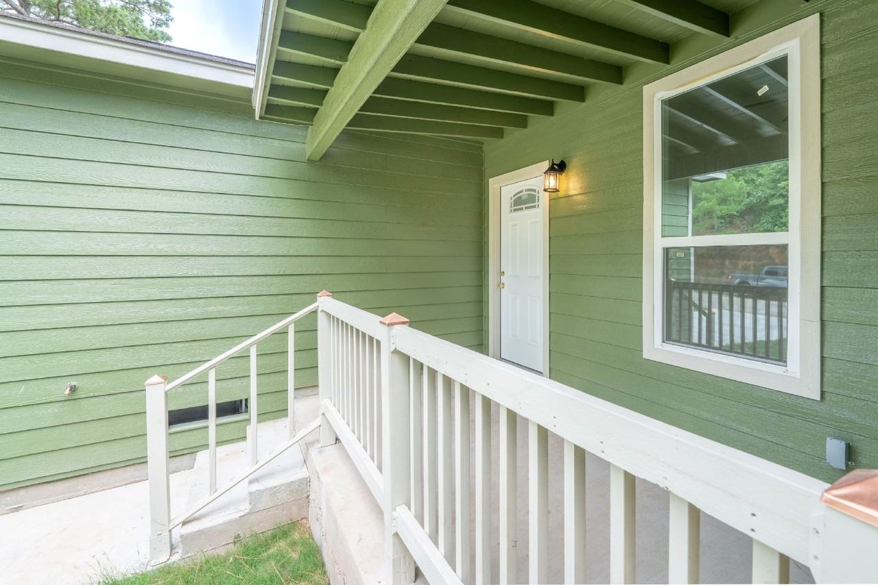 137 Koali Dr - Photo 3 of 16