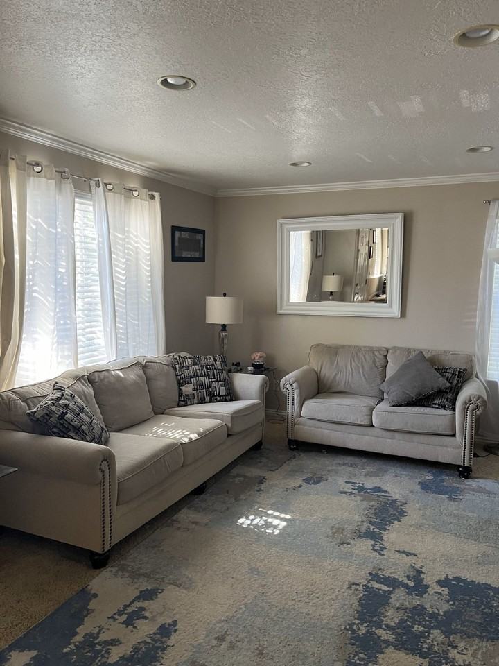 3242 W Davencourt Cir - Photo 2 of 13