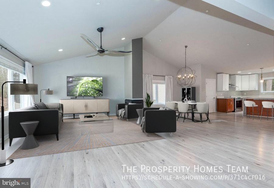 327 N Ferry Point Rd - Photo 3 of 50