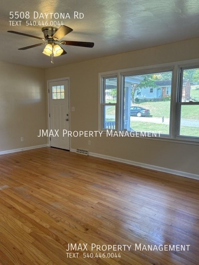 5508 Daytona Rd - Photo 2 of 37