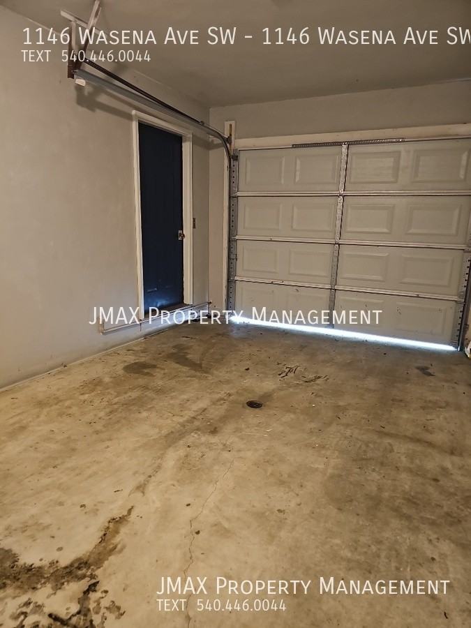 1146 Wasena Ave Sw - Photo 2 of 16