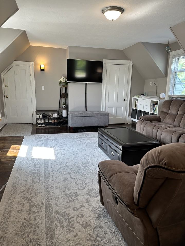 6 Lincoln St #2 - Photo 2 of 10