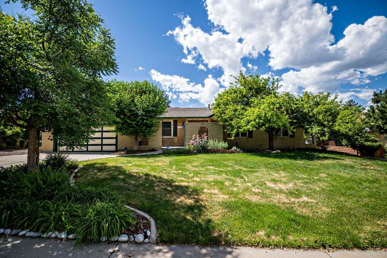 11802 W 77th Dr - Photo 2 of 47