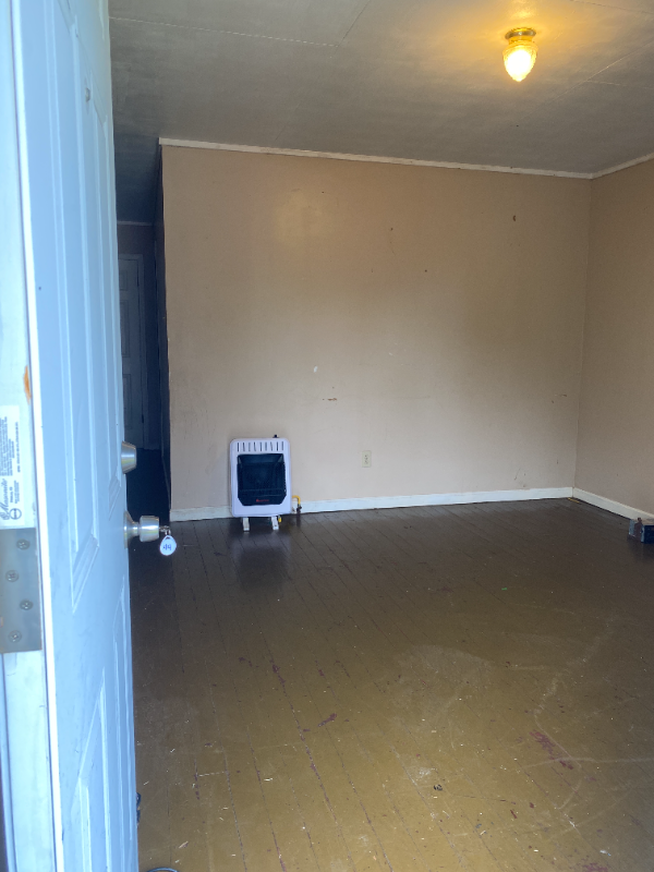 507 E Main St - Photo 2 of 14