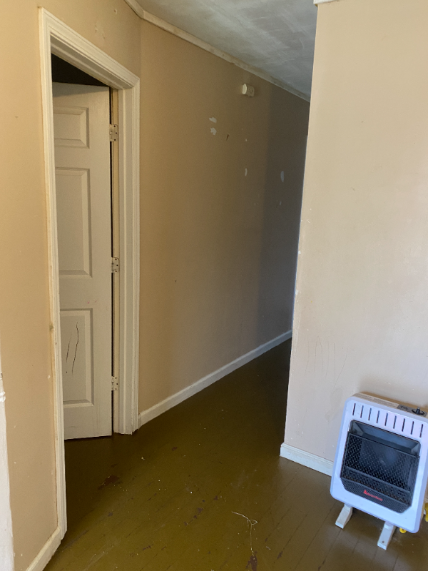 507 E Main St - Photo 3 of 14