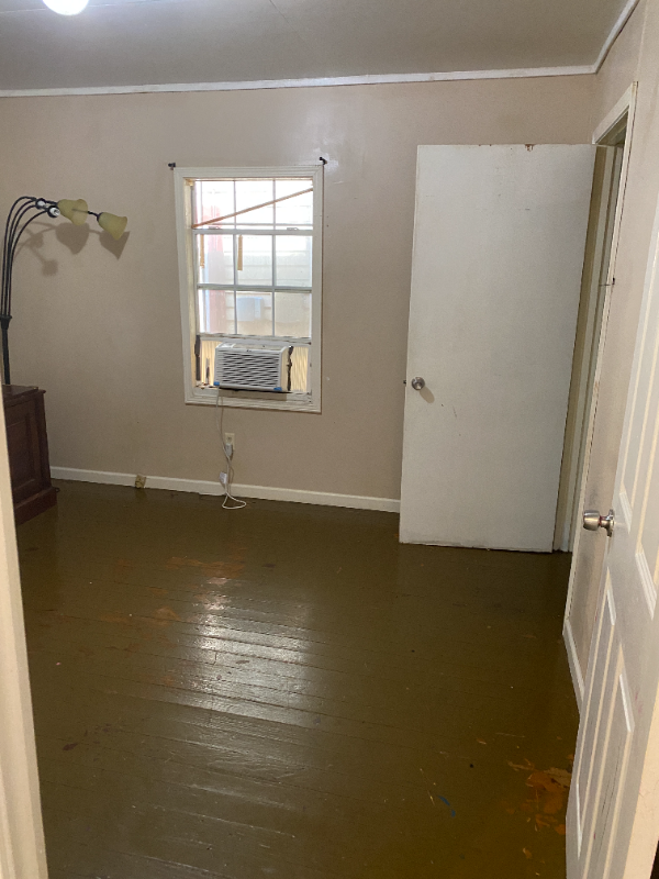 507 E Main St - Photo 4 of 14