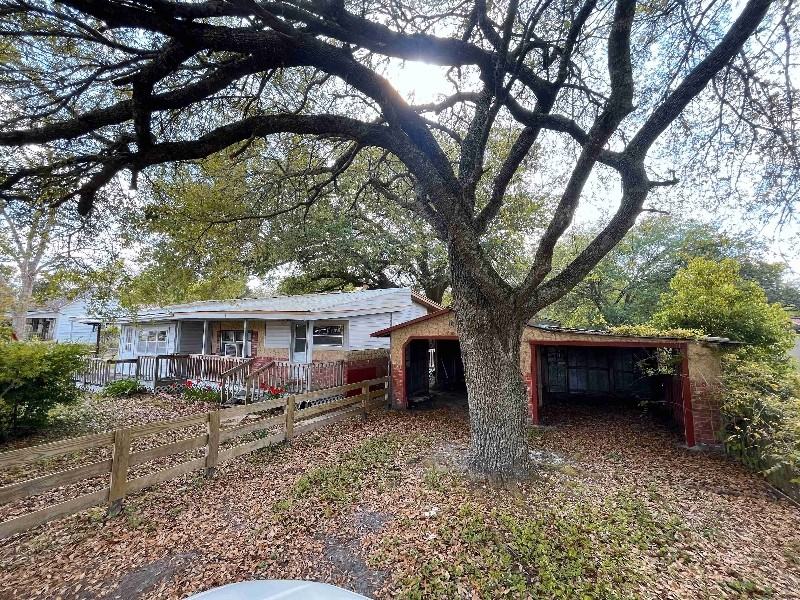 5670 Lauramore Rd - Photo 2 of 23