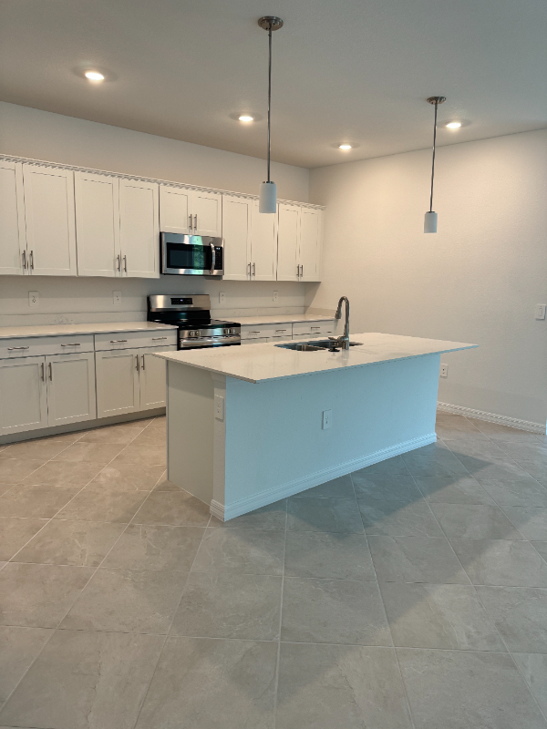 10899 Pinot Dr - Photo 2 of 11