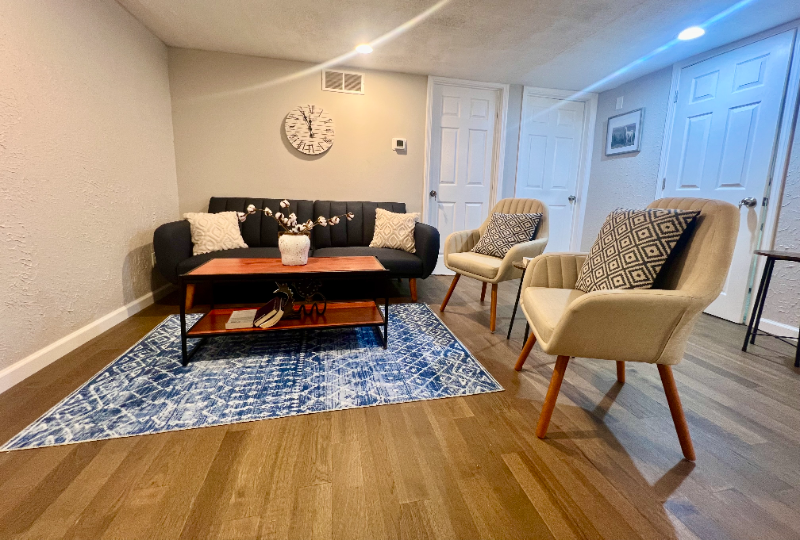 5950 Jessup Rd - Photo 3 of 21