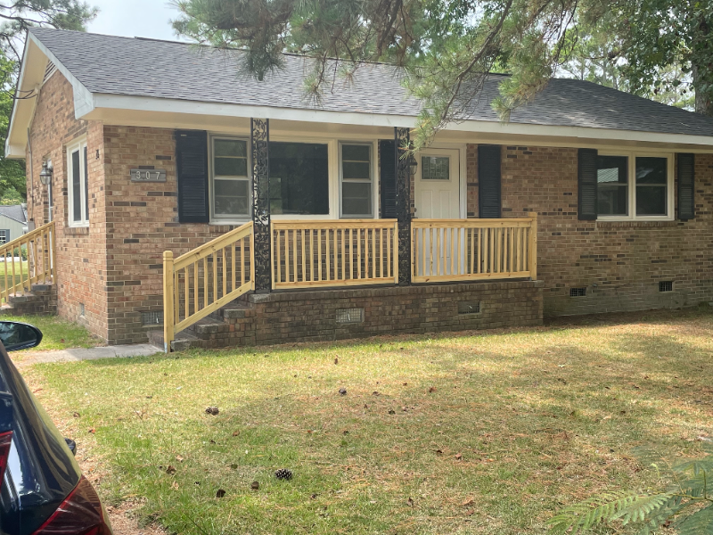 307 E Purvis St - Photo 2 of 13