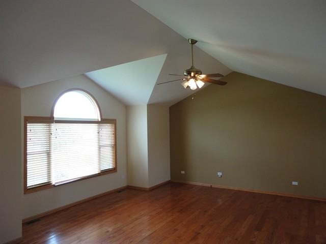 1610 Saddle Run Ln - Photo 2 of 12