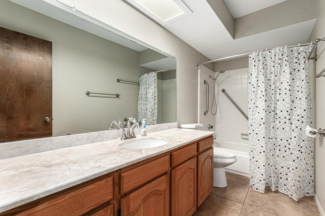 W Lindner Ave - Photo 6 of 18