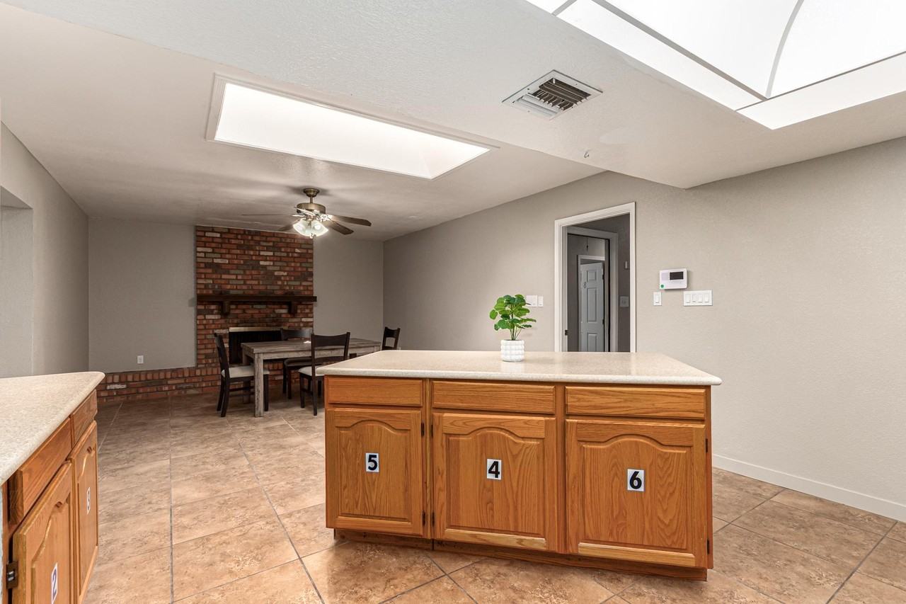 W Lindner Ave - Photo 7 of 18