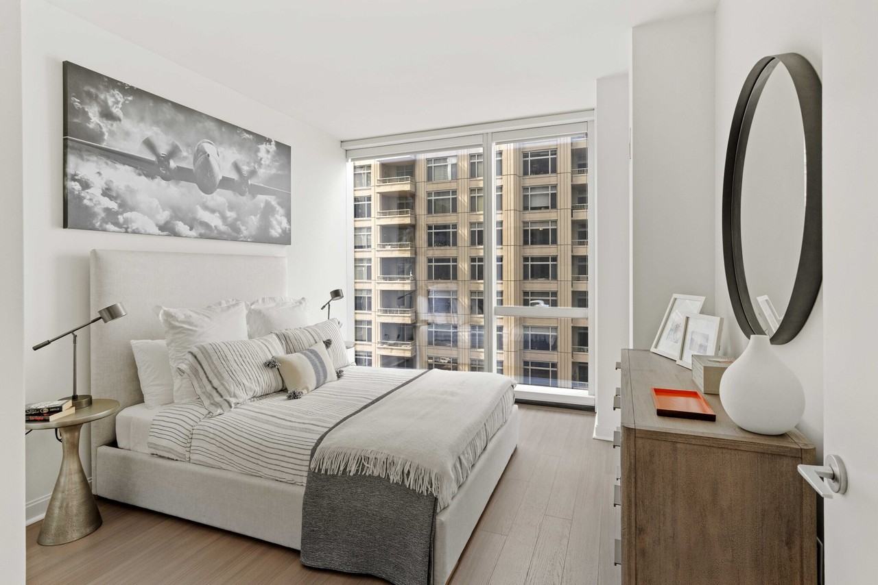 500 N Lake Shore Dr #1-1 - Photo 6 of 31