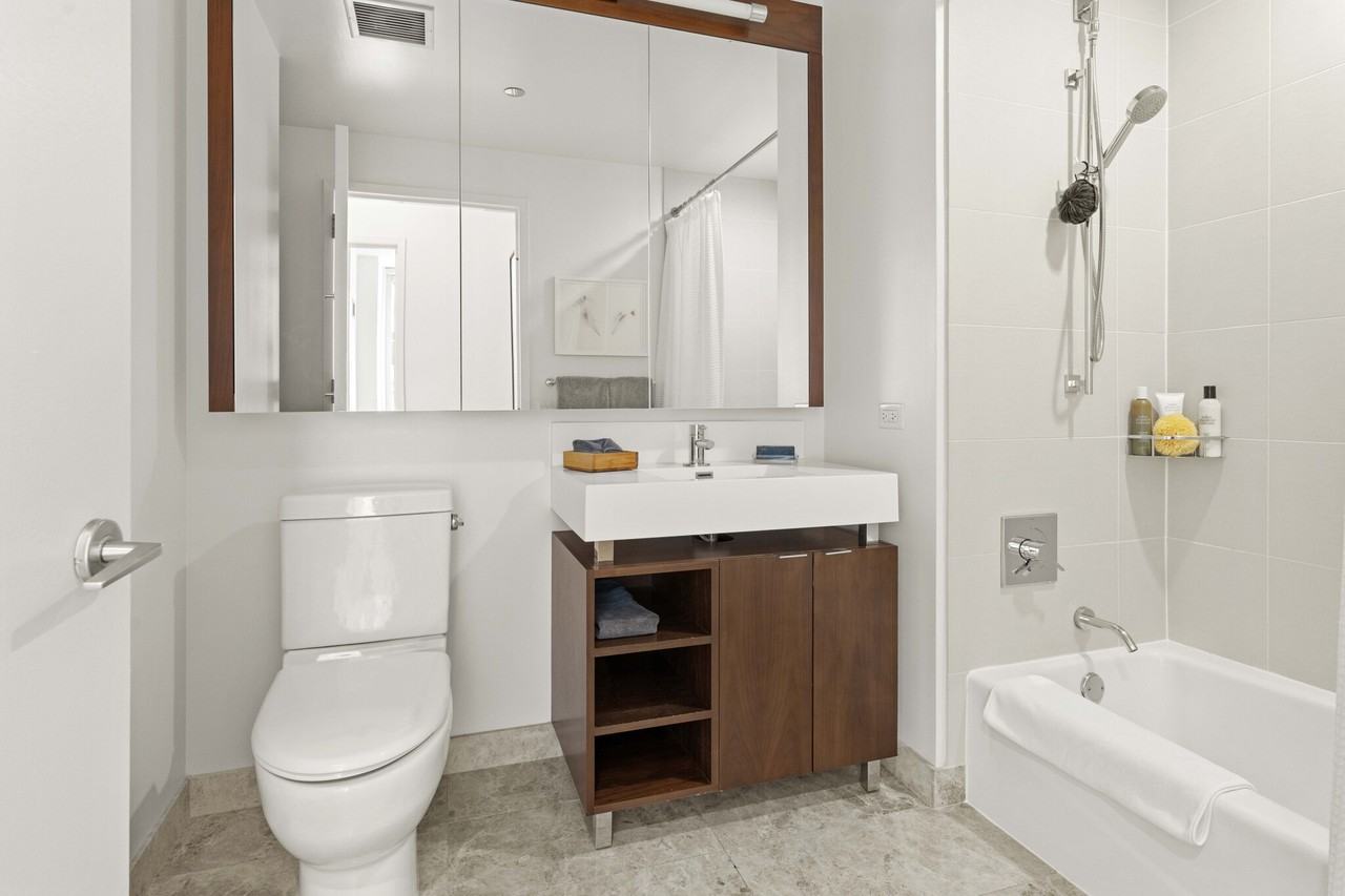 500 N Lake Shore Dr #1-1 - Photo 7 of 31