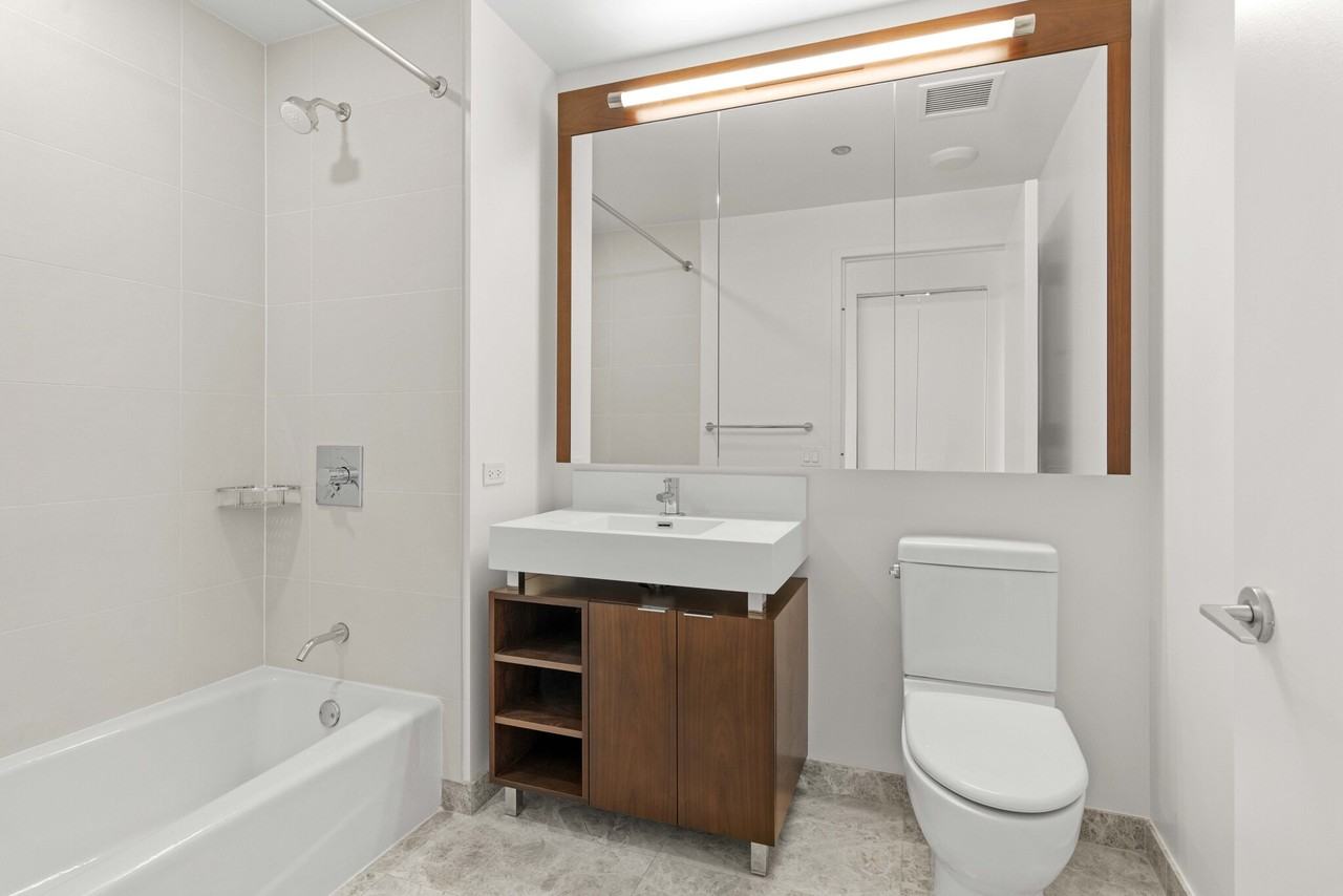 500 N Lake Shore Dr #2-2 - Photo 4 of 34