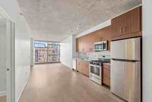 featured image of 1400 S Wabash Ave