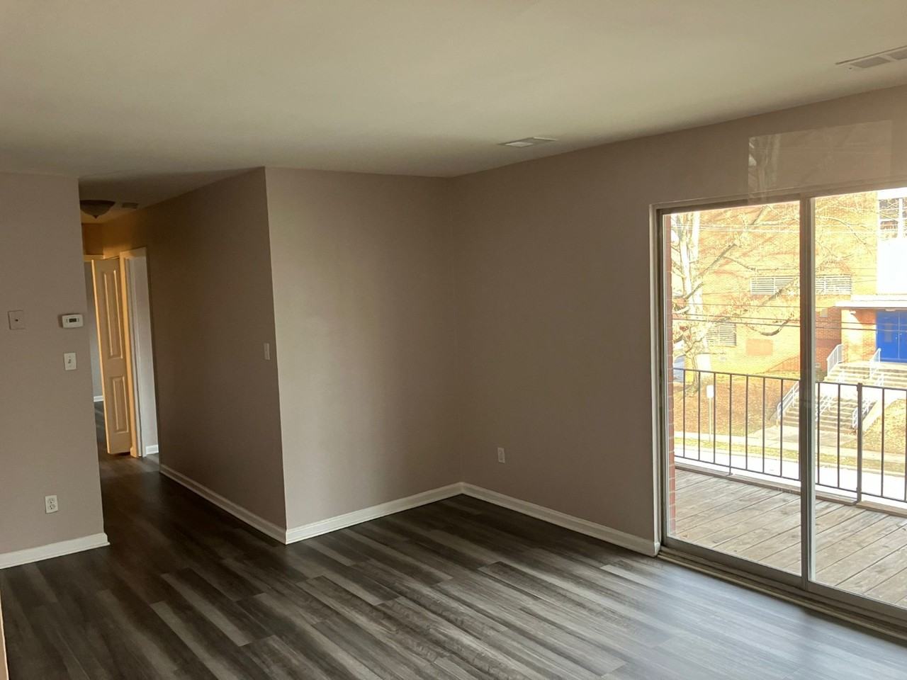 4304 Seminole Ave - Photo 2 of 14