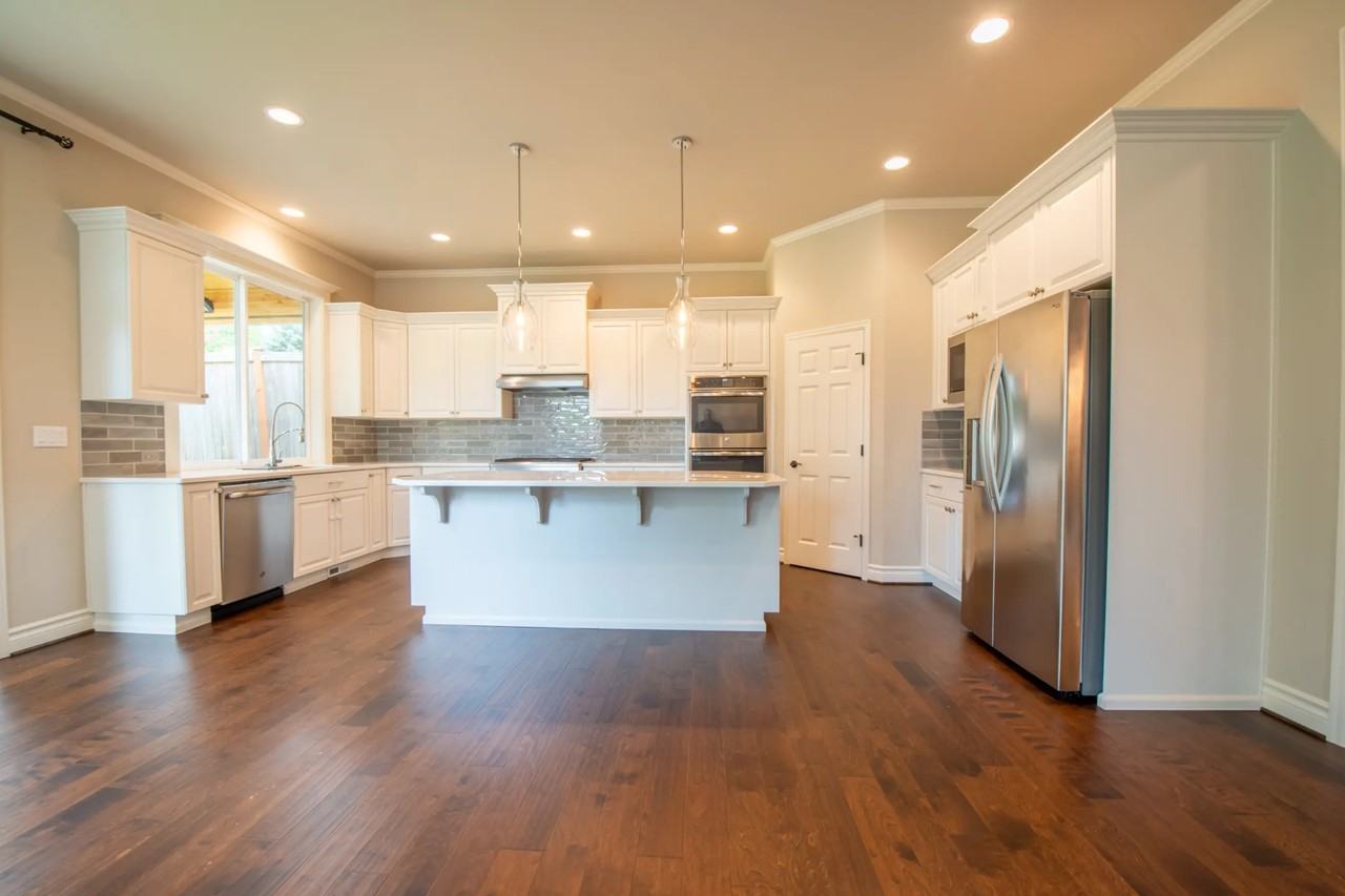 1316 267th Pl Se - Photo 2 of 27