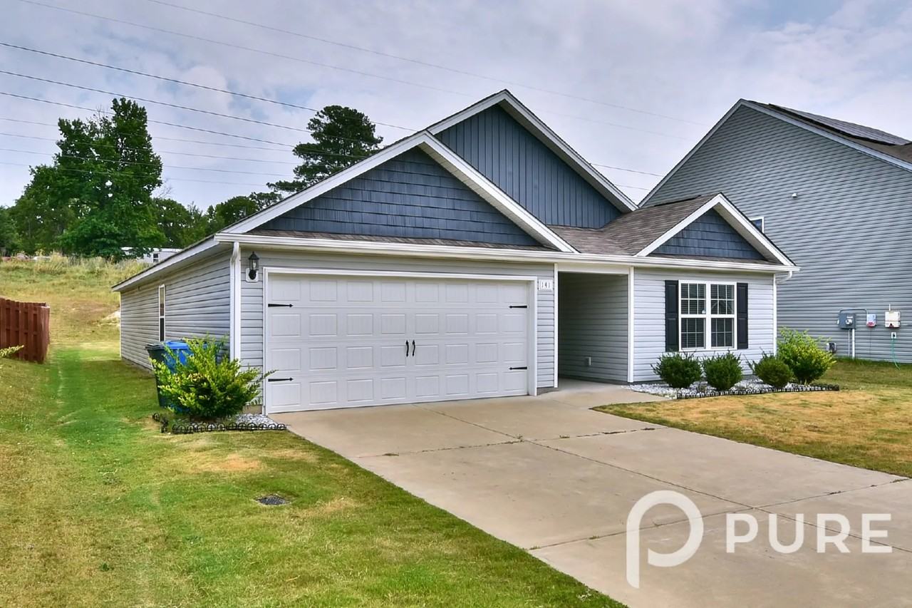 141 Sundew Road Elgin SC 29045 - Photo 2 of 47