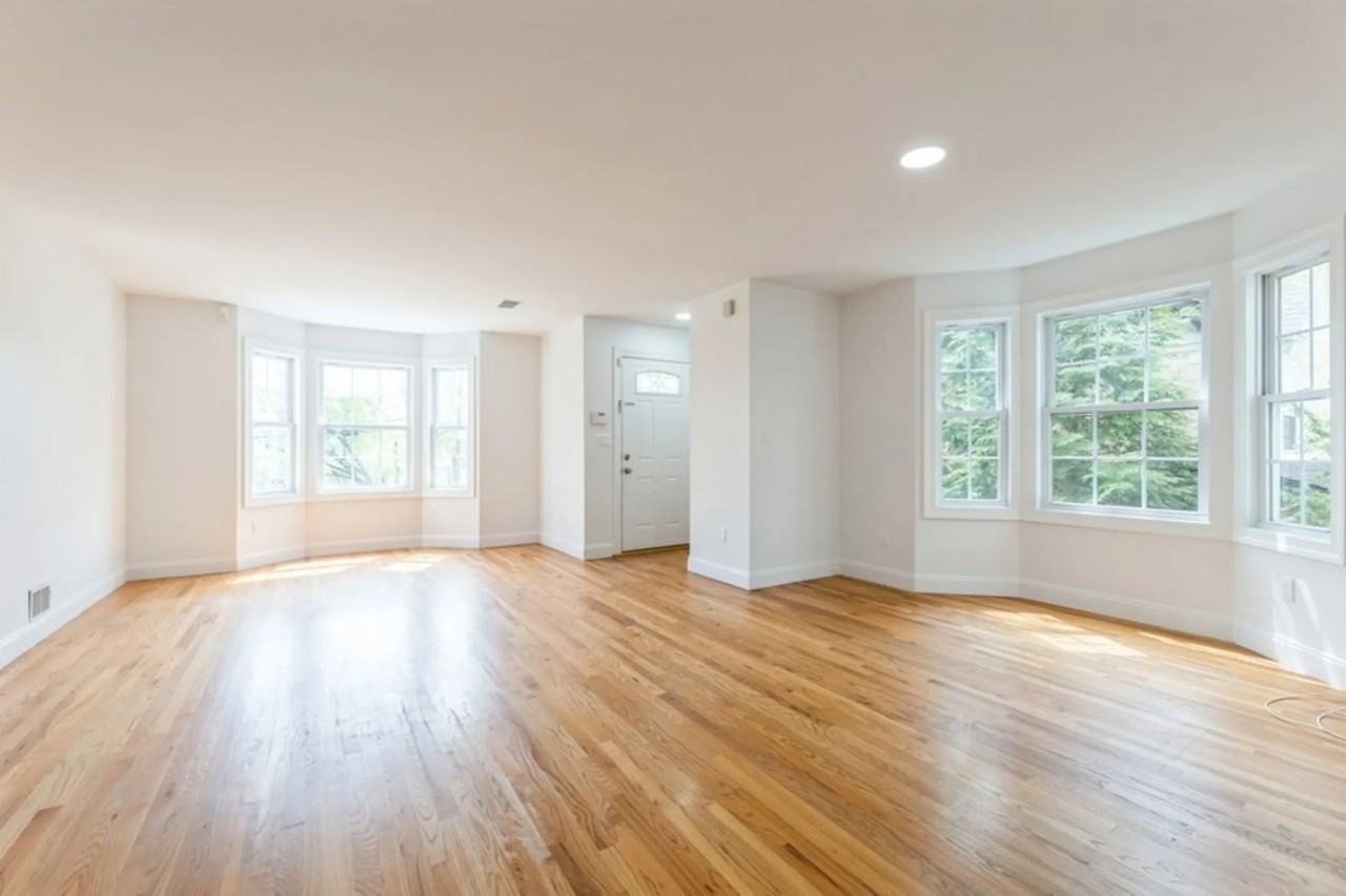 250 Park Ave - Photo 3 of 23
