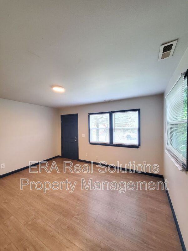 1038 E 14th Ave - Photo 7 of 20