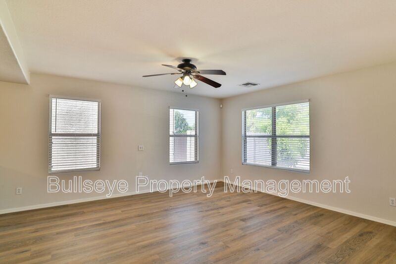2783 S Sailors Way - Photo 7 of 39