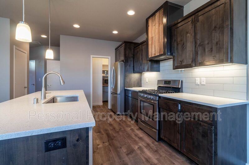 12201 Ne 115th St - Photo 4 of 15