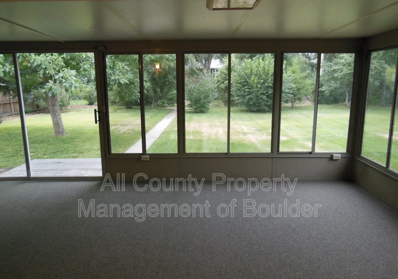 4890 Sioux Dr - Photo 7 of 20