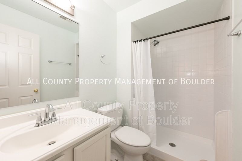 4670 White Rock Cir #8 - Photo 6 of 7
