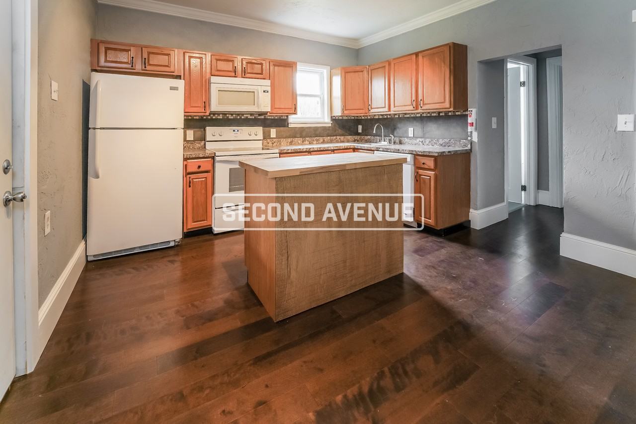 8012 Elkhart St - Photo 2 of 22