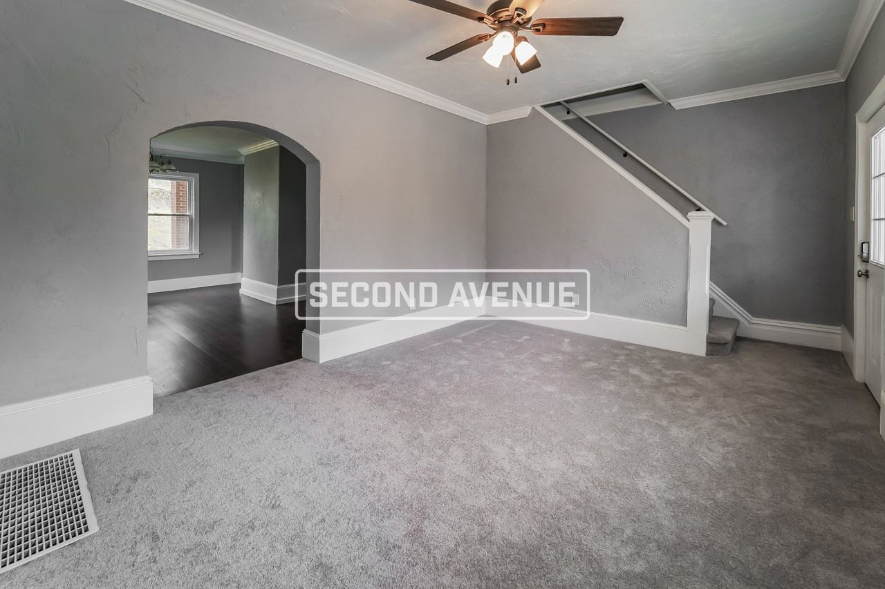 8012 Elkhart St - Photo 6 of 22