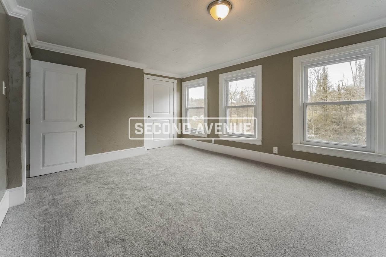 8012 Elkhart St - Photo 7 of 22