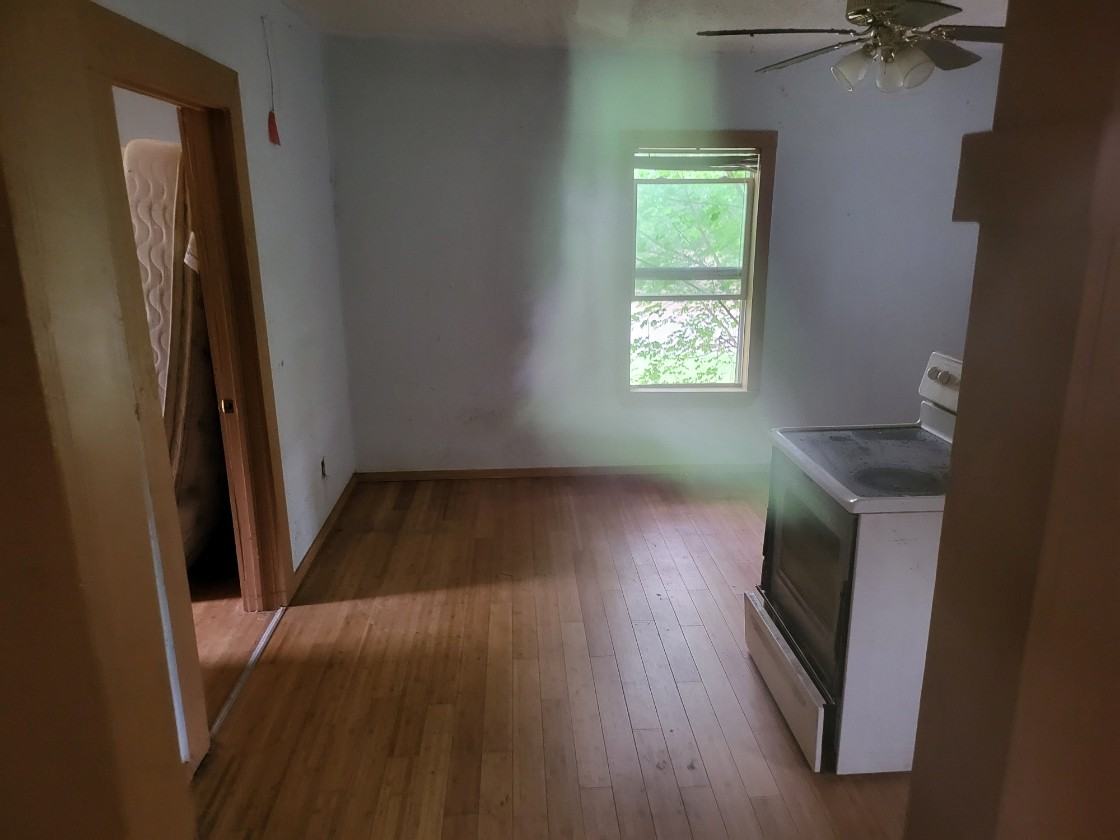 403 5th St #HOME - Photo 2 of 5